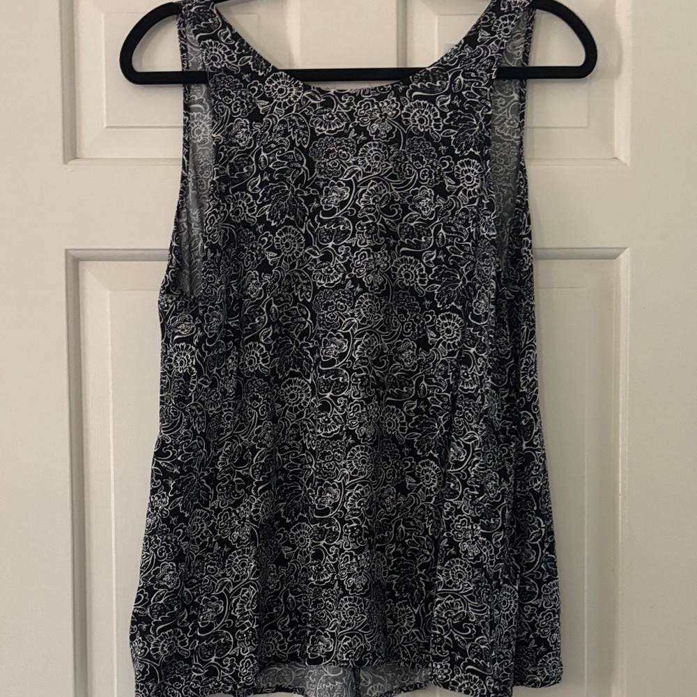 Black and White Floral Women's Top